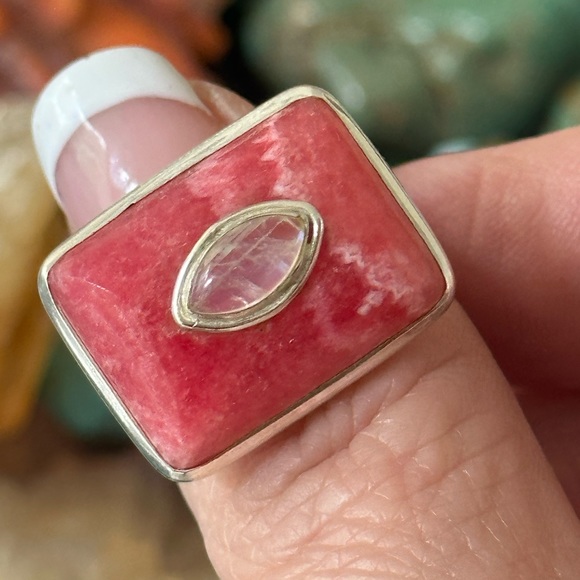 Rhodochrosite moonstone Sterling Silver adjustables ring - Picture 7 of 10